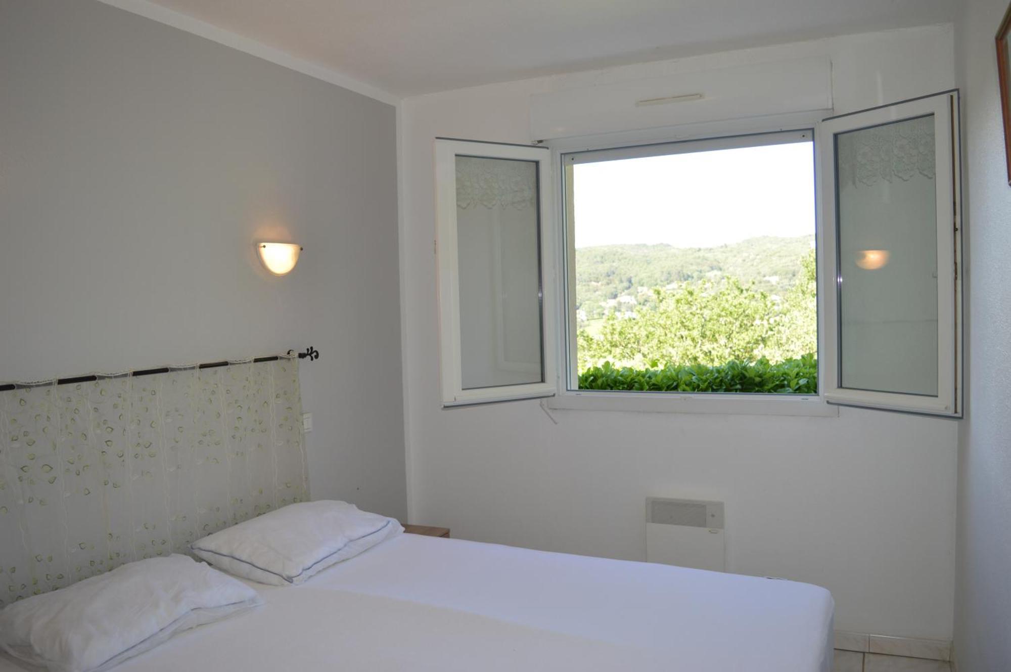 Villa Le Moulin Vallon-Pont-dʼArc Habitación foto